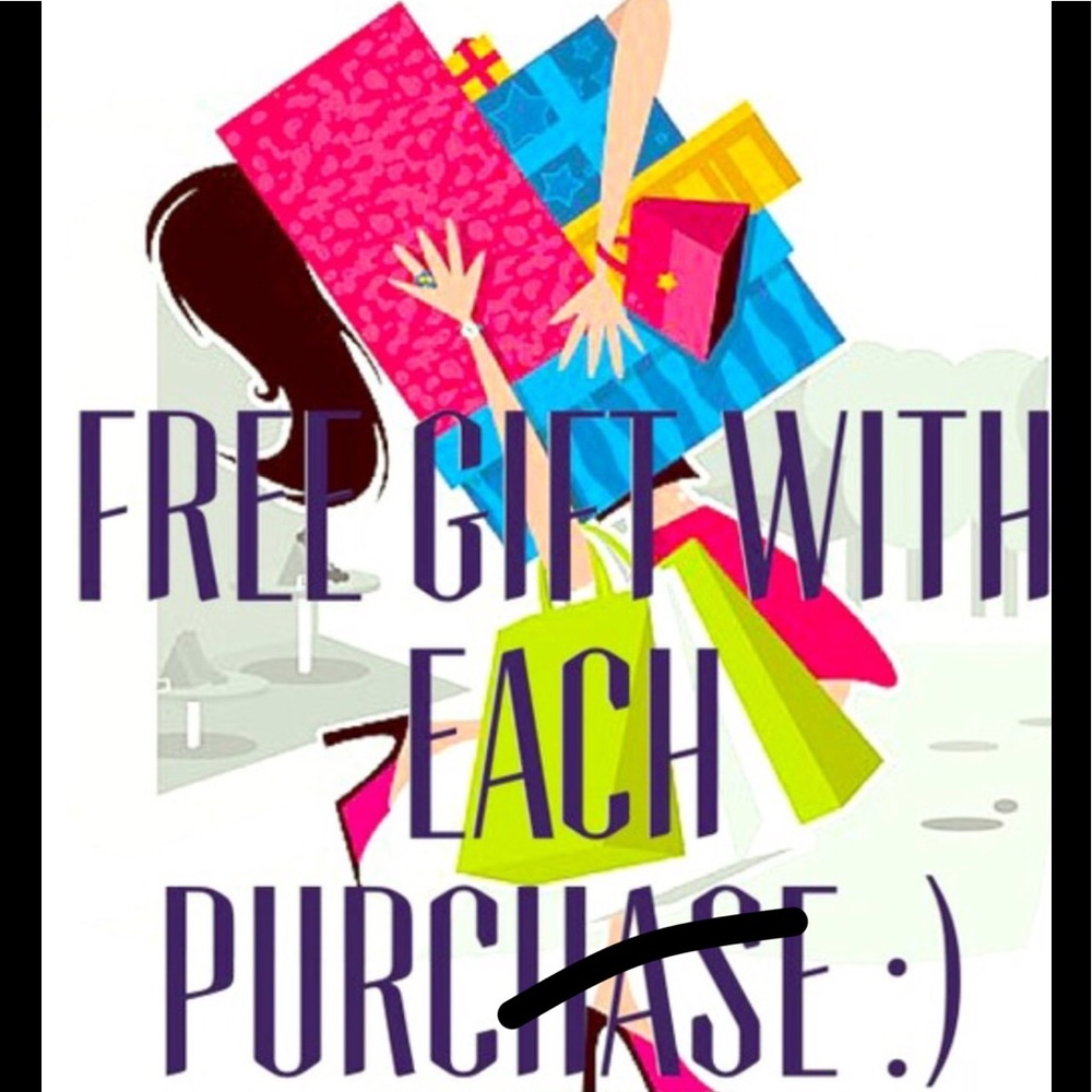 🛍🛍FREE GIFT WITH PURCHASE🛍🛍
